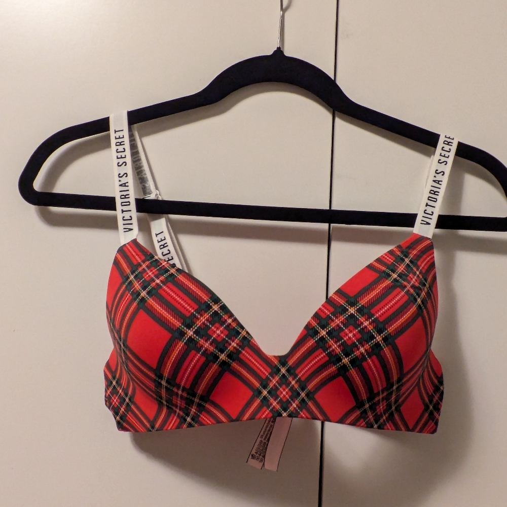 NWOT Victoria's Secret Bra